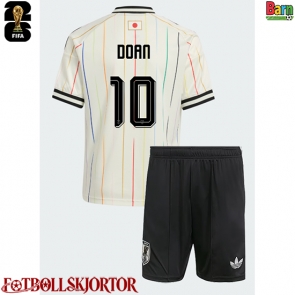 Japan Ritsu Doan #10 Borta Kläder Barn VM 2026 Kortärmad (+ Korta byxor)